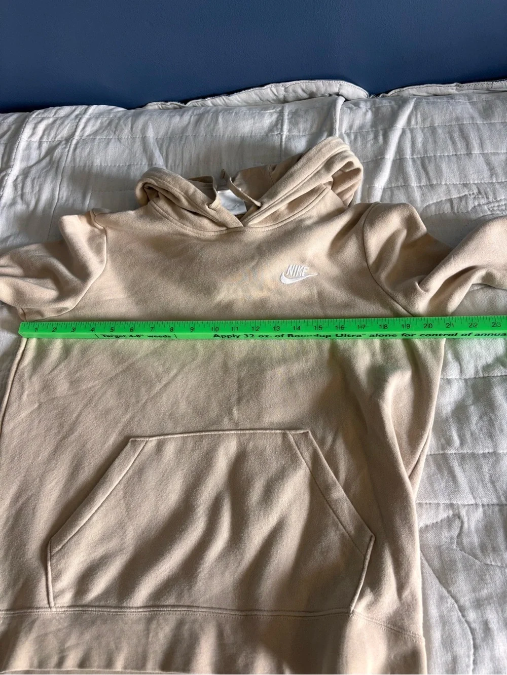 Nike Hooded Sweatshirt. Small. Tan. Good condition. Front pocket. Drawstring